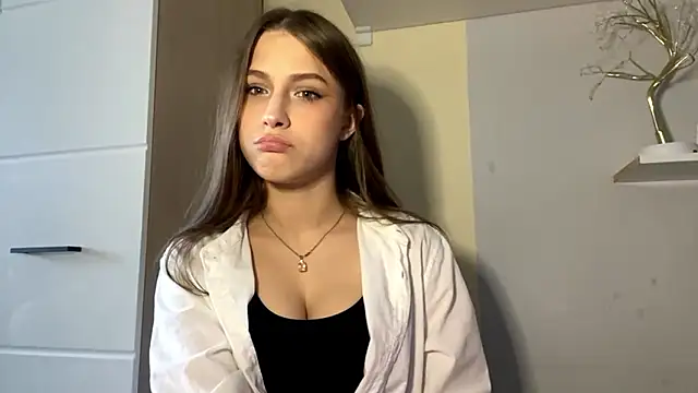 Snapshot of AssumingPail chatting on March 21, 1:58 pm AssumingPail online show from March 21, 1:58 pm