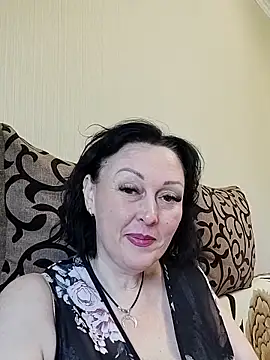 HelgaDennis online show from May 16, 7:27 am