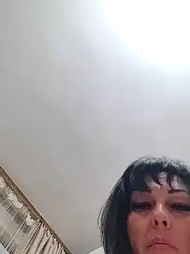 HelgaDennis online show from May 23, 6:01 pm