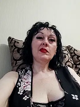 HelgaDennis online show from May 27, 4:26 pm