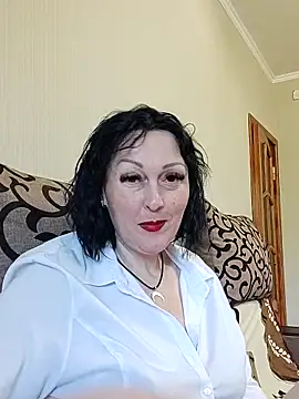 Snapshot of HelgaDennis chatting on June 18, 7:30 am HelgaDennis online show from June 18, 7:30 am