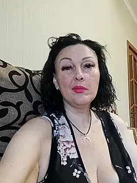Snapshot of HelgaDennis chatting on July 2, 3:34 am HelgaDennis online show from July 2, 3:34 am