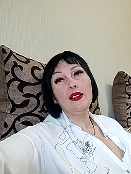 Snapshot of HelgaDennis chatting on July 13, 6:38 am HelgaDennis online show from July 13, 6:38 am