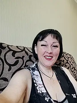 Snapshot of HelgaDennis chatting on July 14, 5:56 am HelgaDennis online show from July 14, 5:56 am