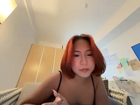 misscutee online show from July 3, 2:45 pm
