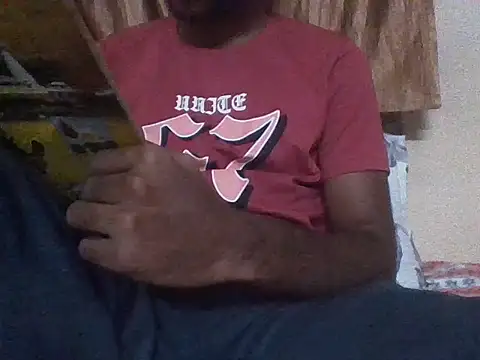 Snapshot of bulls_eye35 chatting on April 15, 5:14 am bulls eye35 online show from April 15, 5:14 am