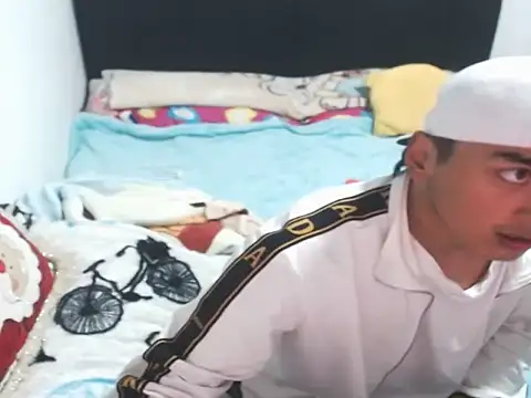 Snapshot of jean_polish chatting on March 23, 1:20 am jean polish online show from March 23, 1:20 am