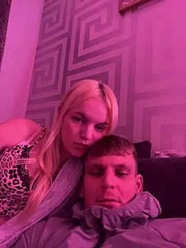 Snapshot of Eiden_miller chatting on March 22, 11:52 pm Eiden miller online show from March 22, 11:52 pm