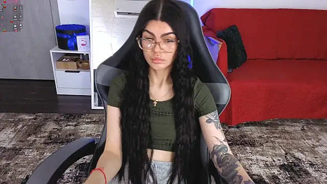 AnacondaOnn online show from May 30, 6:21 am