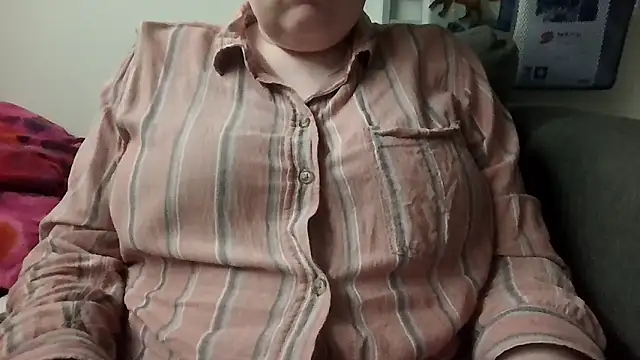 Snapshot of transmascsubbub chatting on March 22, 11:52 pm transmascsubbub online show from March 22, 11:52 pm