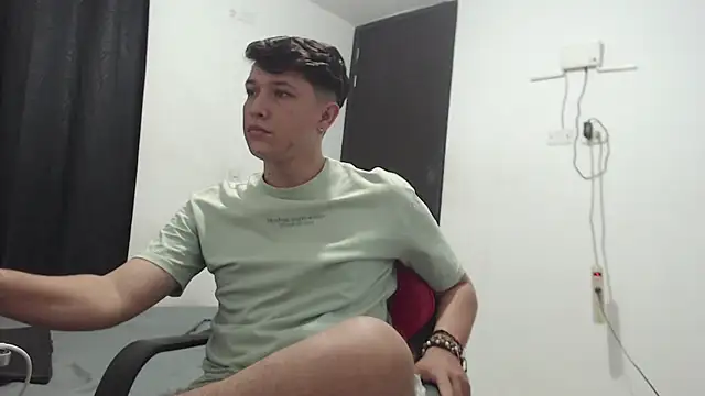 Lucifeeeer 666 online show from August 4, 8:33 pm
