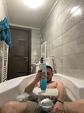 Snapshot of katalyn1996 chatting on March 28, 12:10 am katalyn1996 online show from March 28, 12:10 am