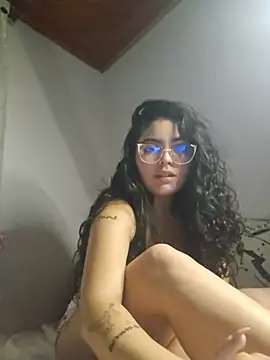 Snapshot of Milysins chatting on June 26, 11:53 pm Milysins online show from June 26, 11:53 pm