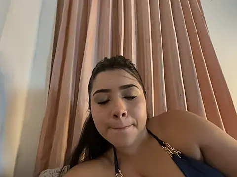 CamilaRougee online show from May 25, 1:00 am