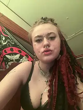 darlingvicuous online show from March 22, 9:51 pm