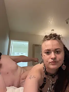 darlingvicuous online show from April 3, 9:24 pm