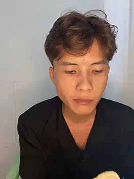 Nguyencuong1999 online show from May 23, 5:12 am