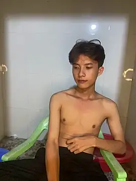Nguyencuong1999 online show from May 27, 3:20 pm