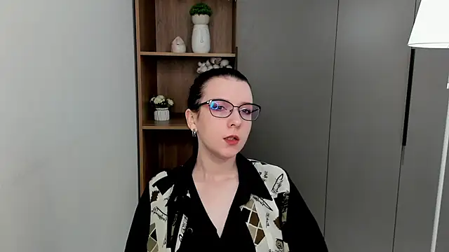 Snapshot of IsaSantella chatting on March 21, 10:20 am IsaSantella online show from March 21, 10:20 am