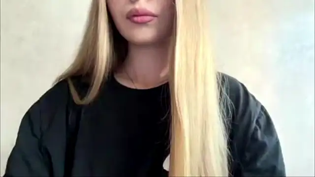 Snapshot of CarolineNine chatting on July 15, 3:17 pm CarolineNine online show from July 15, 3:17 pm