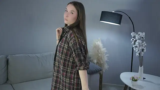 UshaDudney online show from March 21, 3:22 am