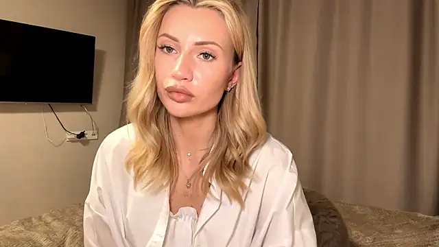 Snapshot of KamiPansullo chatting on March 21, 7:17 pm KamiPansullo online show from March 21, 7:17 pm