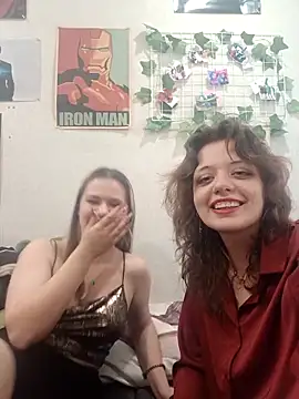 Snapshot of TnVfairys chatting on April 1, 9:43 am TnVfairys online show from April 1, 9:43 am