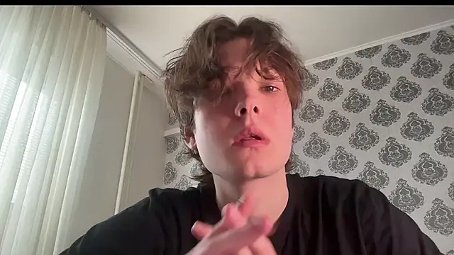 Snapshot of tomasdickpick chatting on March 29, 9:42 am tomasdickpick online show from March 29, 9:42 am