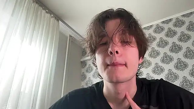 Snapshot of tomasdickpick chatting on April 1, 7:53 am tomasdickpick online show from April 1, 7:53 am