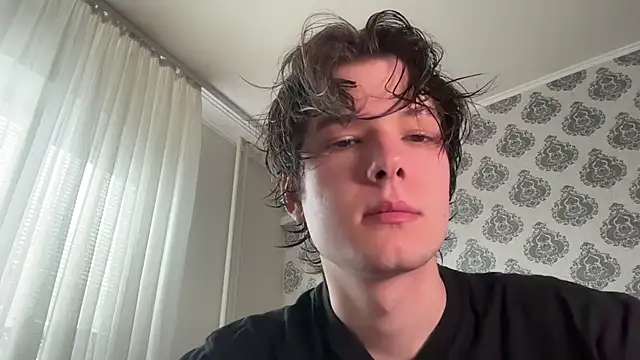 Snapshot of tomasdickpick chatting on April 2, 7:06 am tomasdickpick online show from April 2, 7:06 am