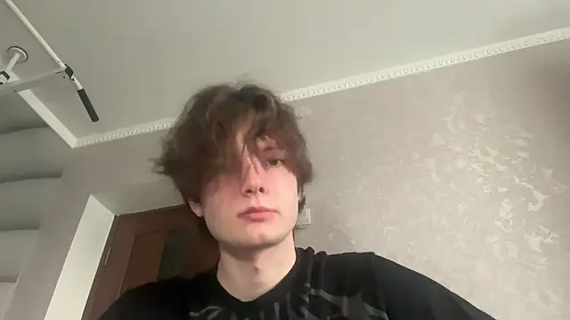Snapshot of tomasdickpick chatting on April 3, 7:39 am tomasdickpick online show from April 3, 7:39 am