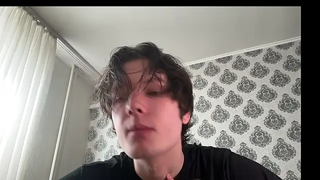 Snapshot of tomasdickpick chatting on April 5, 7:38 am tomasdickpick online show from April 5, 7:38 am