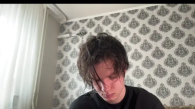 Snapshot of tomasdickpick chatting on April 8, 8:36 am tomasdickpick online show from April 8, 8:36 am