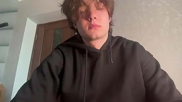 Snapshot of tomasdickpick chatting on April 19, 9:08 am tomasdickpick online show from April 19, 9:08 am