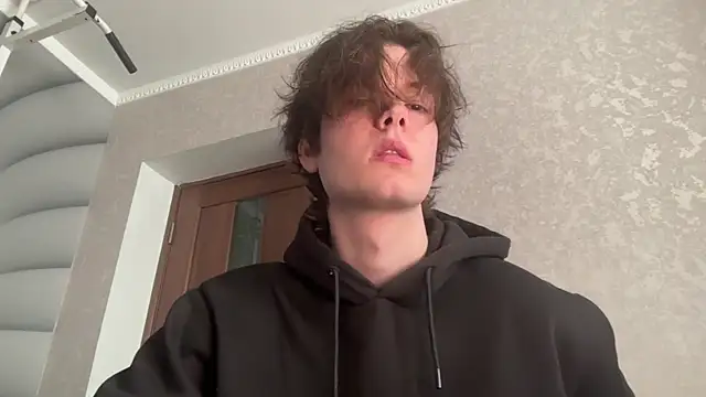 Snapshot of tomasdickpick chatting on April 21, 7:25 am tomasdickpick online show from April 21, 7:25 am