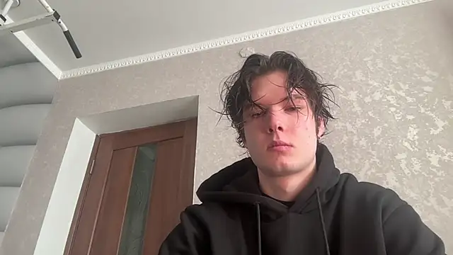 Snapshot of tomasdickpick chatting on April 24, 7:22 am tomasdickpick online show from April 24, 7:22 am