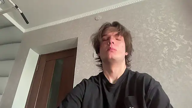 Snapshot of tomasdickpick chatting on May 1, 8:08 am tomasdickpick online show from May 1, 8:08 am