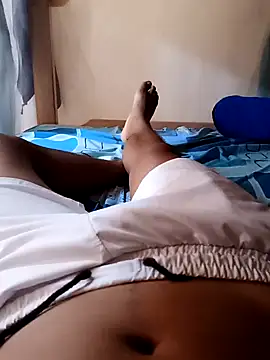 Snapshot of Alxsnv chatting on March 25, 3:51 pm Alxsnv online show from March 25, 3:51 pm