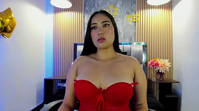 Sulay Kim online show from May 29, 6:06 pm