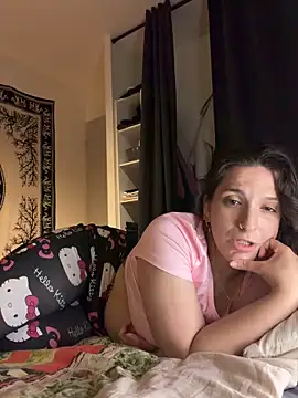 georginamoor online show from April 30, 8:57 pm