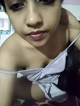 Snapshot of ALIZA_FENDY chatting on July 28, 8:01 pm ALIZA FENDY online show from July 28, 8:01 pm
