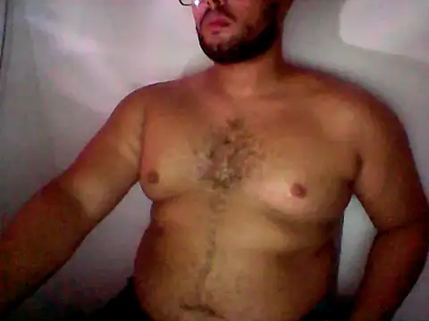 Snapshot of Derick_013 chatting on May 11, 9:56 pm Derick 013 online show from May 11, 9:56 pm