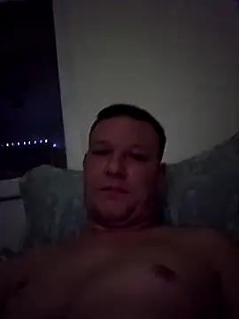 Snapshot of Garfieldd12 chatting on March 22, 12:47 am Garfieldd12 online show from March 22, 12:47 am