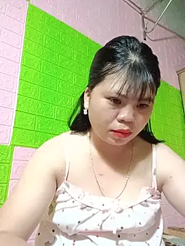 Dumi 009 online show from May 13, 11:18 am