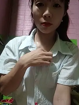 AmyLinee01 online show from May 13, 10:12 am