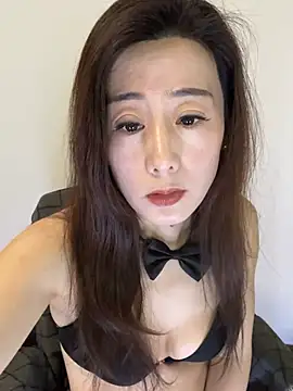 summer202632 online show from April 18, 10:41 am