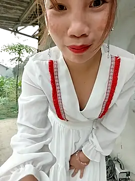 Snapshot of Ruby_Lucy chatting on April 3, 12:30 am Ruby Lucy online show from April 3, 12:30 am