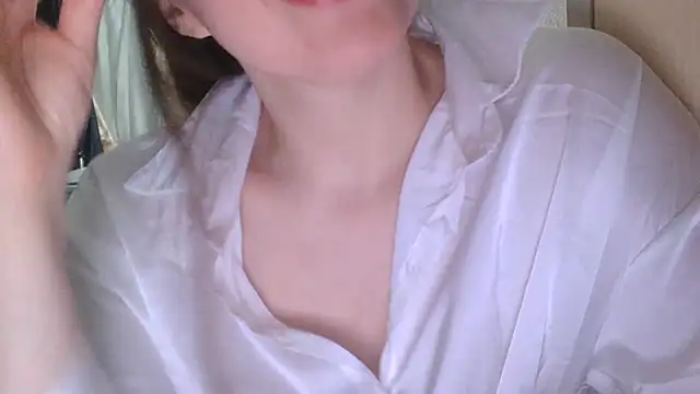 Snapshot of mery_lou20252 chatting on July 16, 6:03 pm mery lou20252 online show from July 16, 6:03 pm