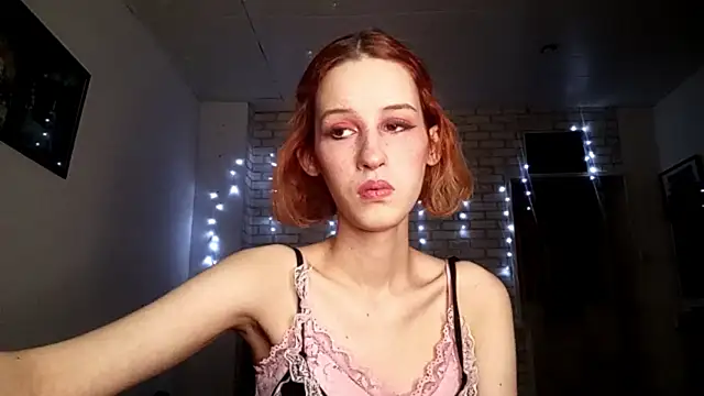 SirenFrost online show from May 30, 1:41 pm