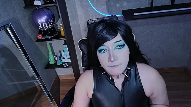 Carmillaa online show from May 16, 12:18 am